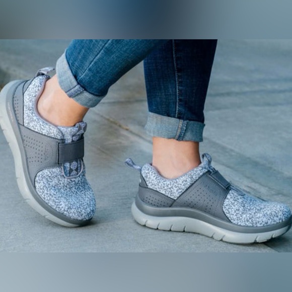 Sold - Picture 6 of 7